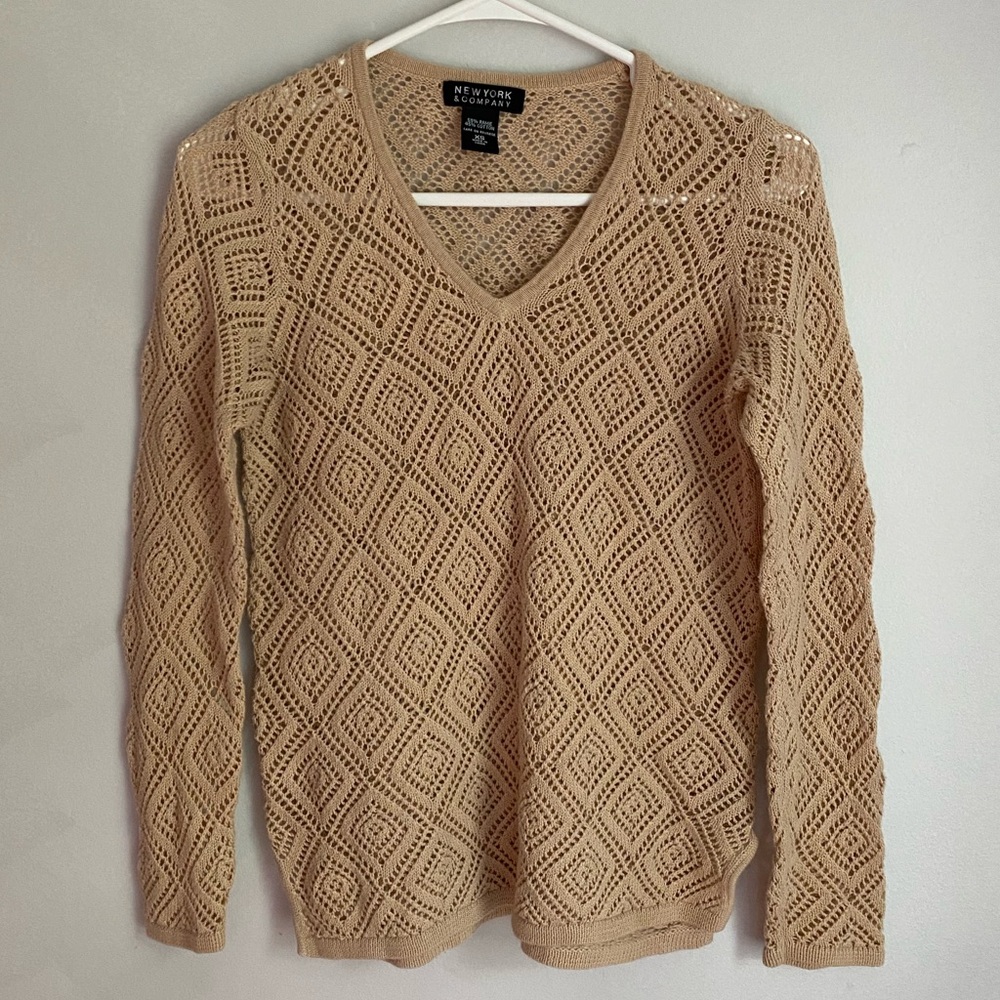 New York & Company Beige V-Neck Sweater